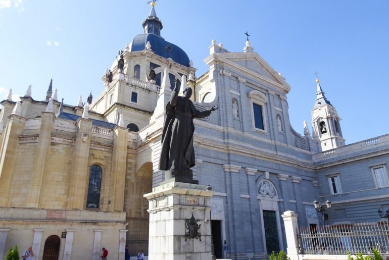 City guide Madrid- Cathédrale Almudena
